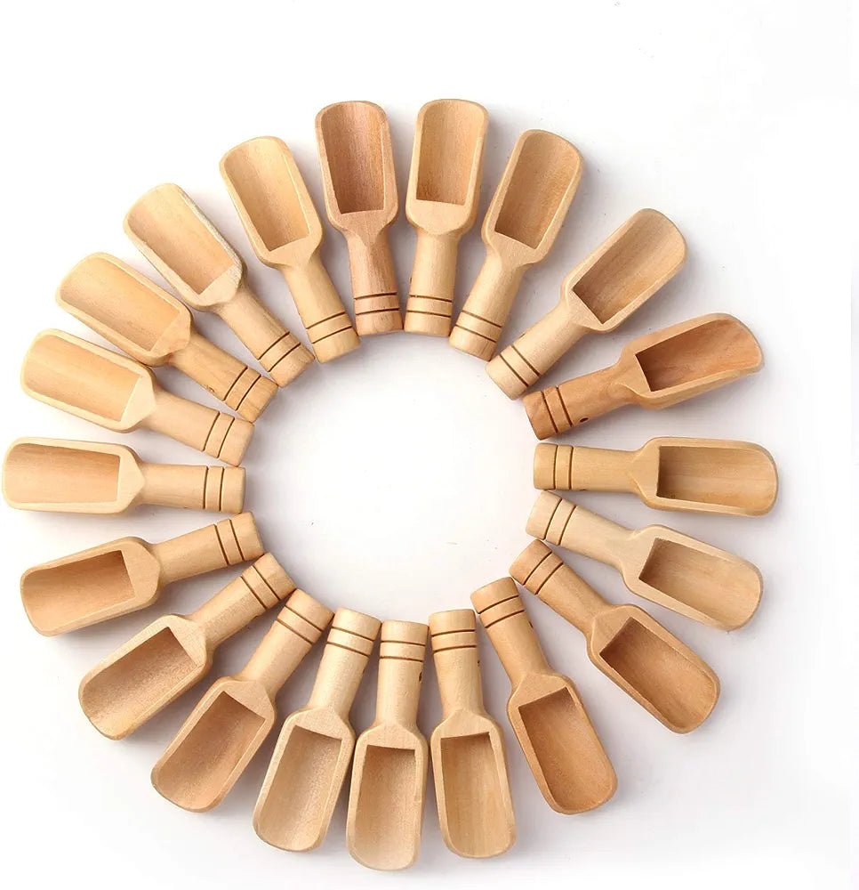 Wooden scooper